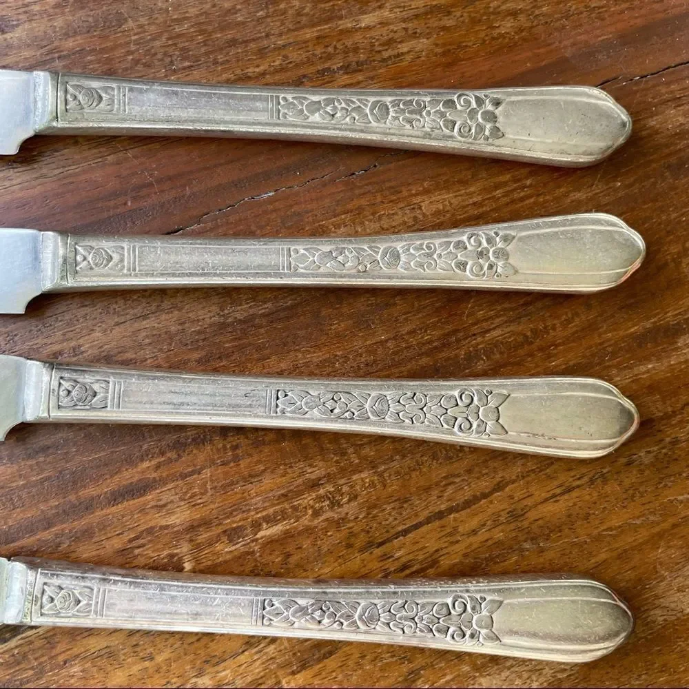 Lot of 4 Floral Pattern Knives 1938 Simeon L & George H Rogers Co. Silverplated